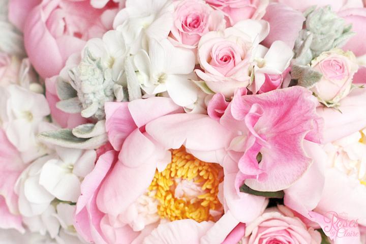 www.lajoiedesfleurs.fr La Branchue Branchée www.lajoiedesfleurs.fr fleurs bouquet rose branchue dahlias artiste
