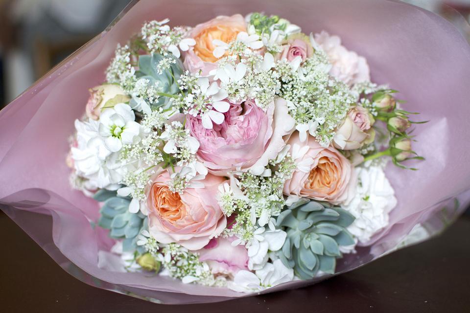 lajoiedesfleurs.fr Rose by Caire lajoiedesfleurs.fr fleurs rose interview claire fleuriste