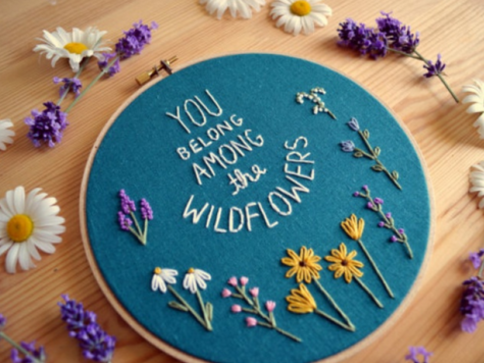 lajoiedesfleurs DIY: broderies fleuries lajoiedesfleurs.fr broderies, mamie, tricot, beau, fleurs, aiguille, diy,