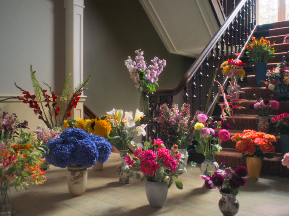 Les bouquets suspendus _Lajoiedesfleurs.fr