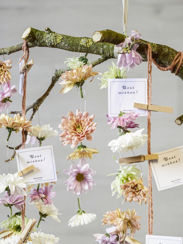 déco de mariage avec des chrysanthèmes 