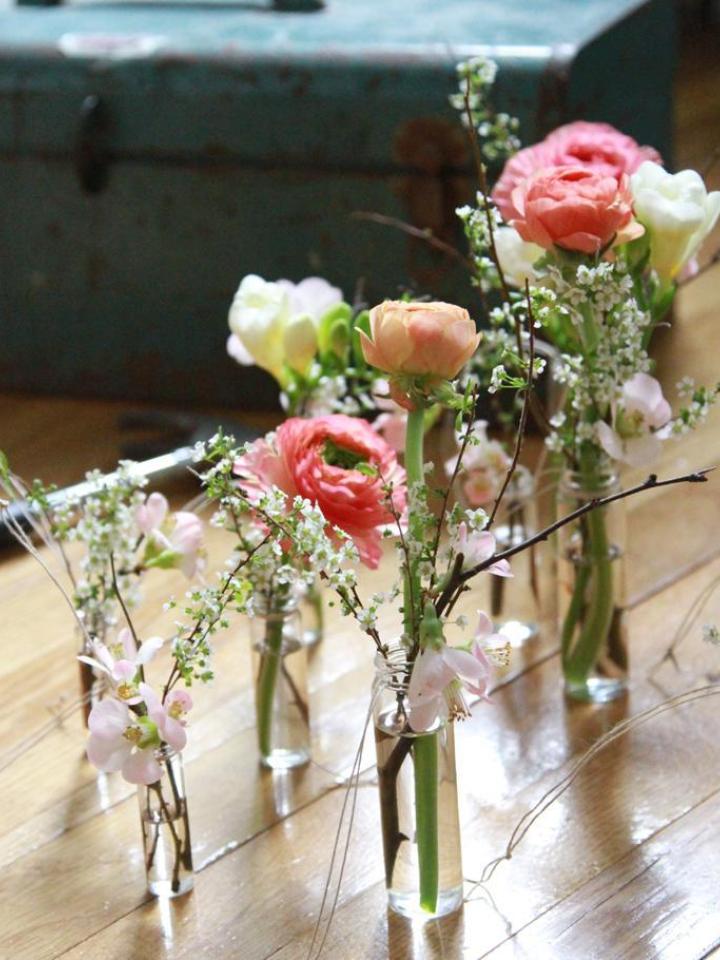 lajoiedesfleurs.fr DIY : Petites Vases Muraux lajoiedesfleurs.fr DIY mini fleurs vase