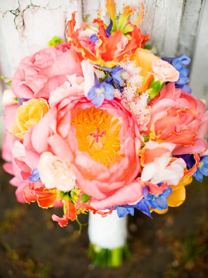 lajoiedesfleurs.fr pivoine éclosion arc en ciel romantique fleurs
