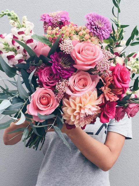 Flowers Colors Bouquet Selfie lajoiedesfleurs.com